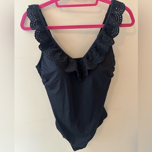 Land's End Black Swimsuit Plus Size 12 L Embroidered Eyelet Ruffle - Picture 1 of 9